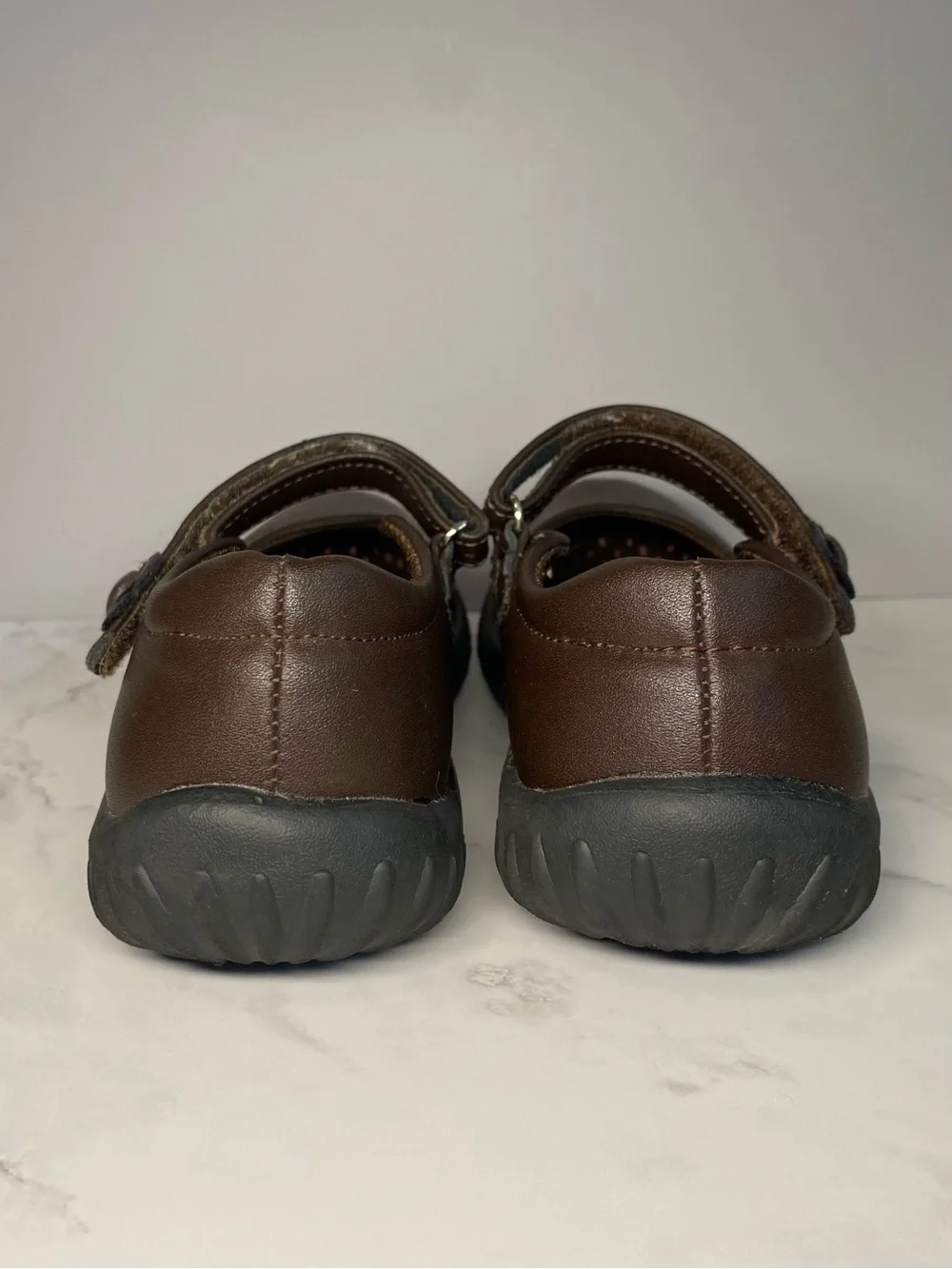 Girls Dark Brown Mary Jane School Shoes With Floral Accent Size 10